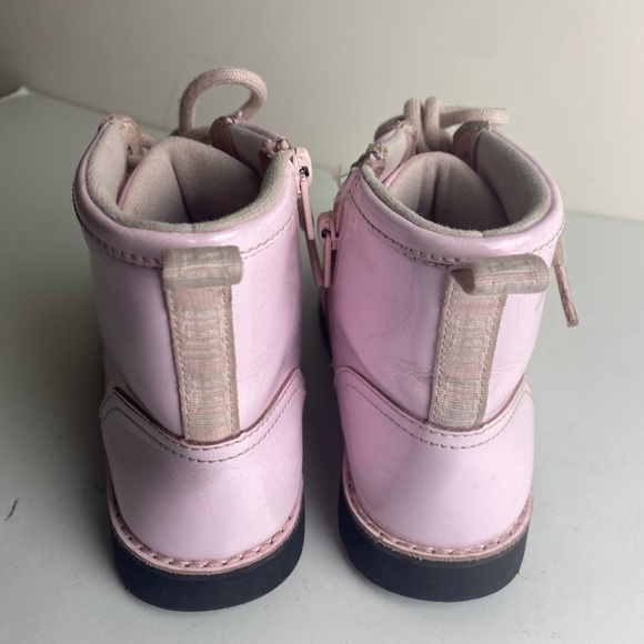 UGG Ryann light pink Ankle Boot- Size 3 - Picture 8 of 10
